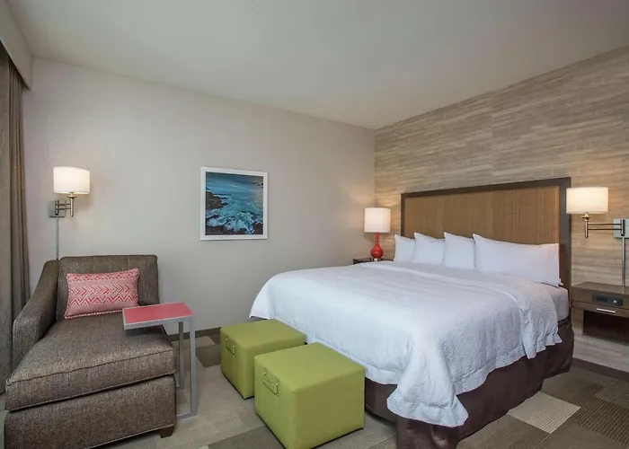 Hampton Inn & Suites Oahu Kapolei - Free Parking - No Resort Fee