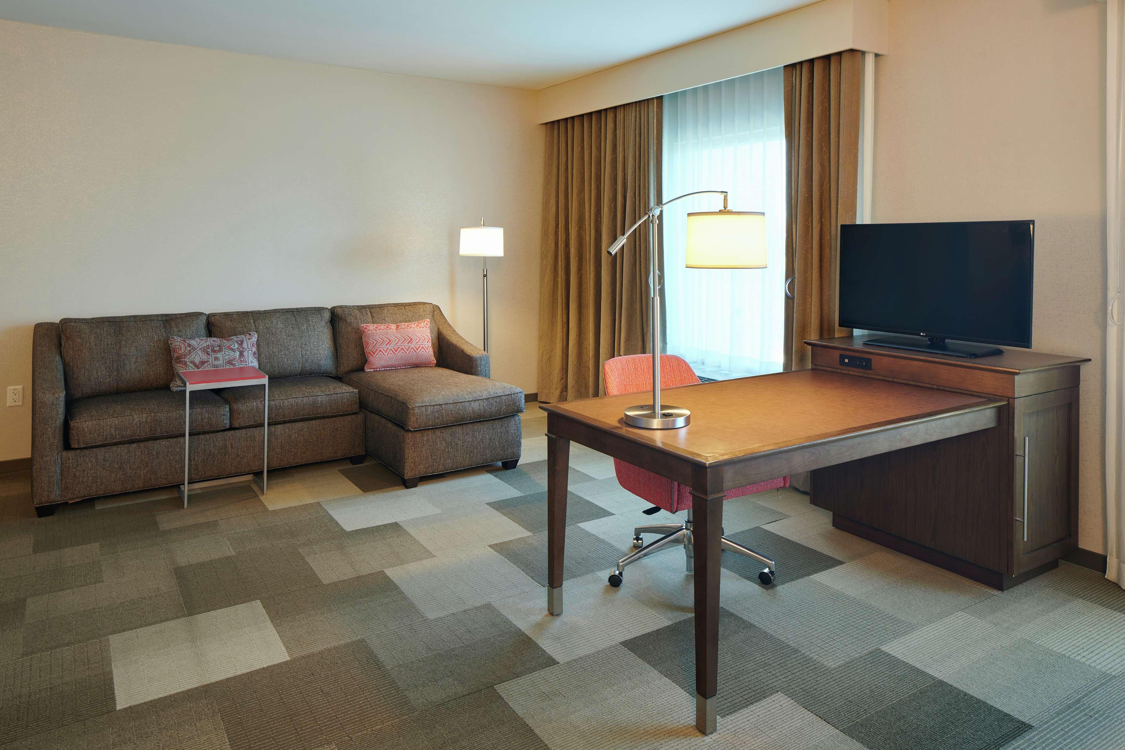 Hampton Inn & Suites Oahu Kapolei - Free Parking - No Resort Fee Kapolei