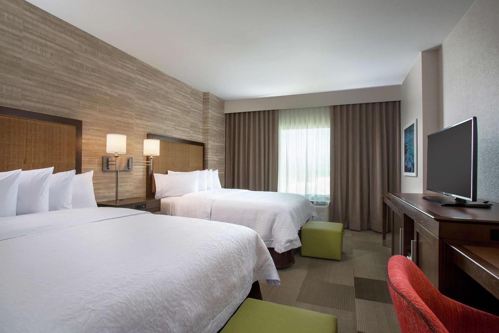Hotel Hampton Inn & Suites Oahu Kapolei - Free Parking - No Resort Fee
