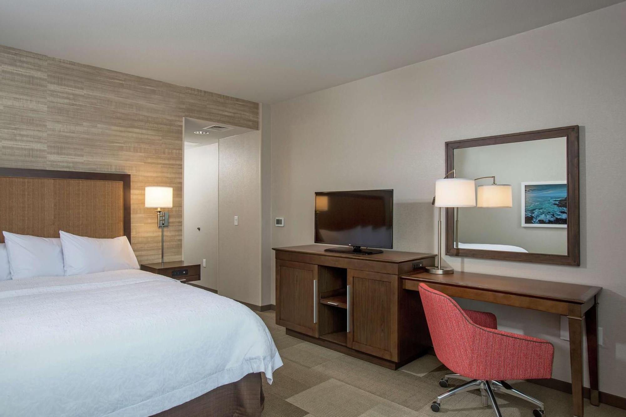Hotel Hampton Inn & Suites Oahu Kapolei - Free Parking - No Resort Fee 3*